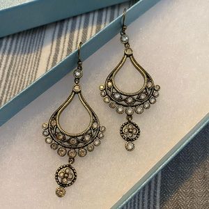 Touchstone Crystal Golden Sultan Earrings